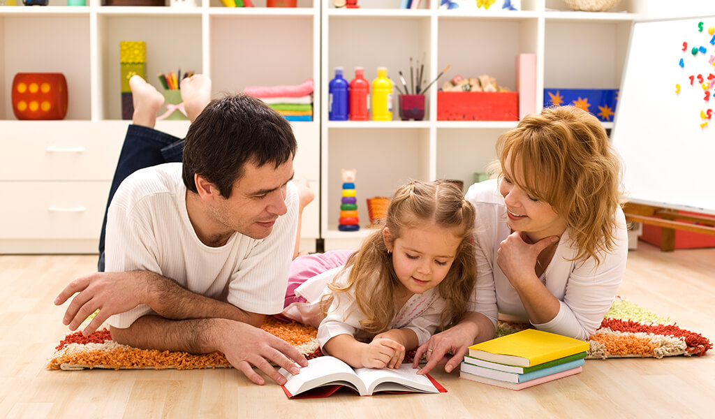 cocukokul04 mother, father, daughter, family