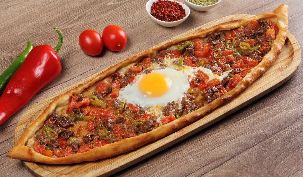 YUMURTA-09 turkish fast foods, karışık pizza