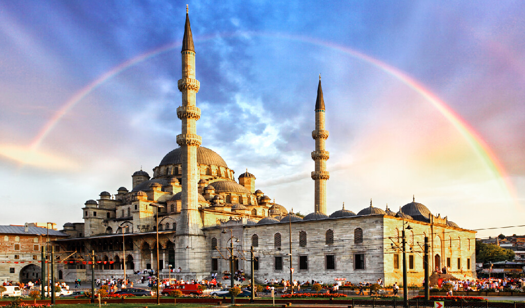 Eminönü’nün Tadını Çıkarmak İçin 8 Öneri