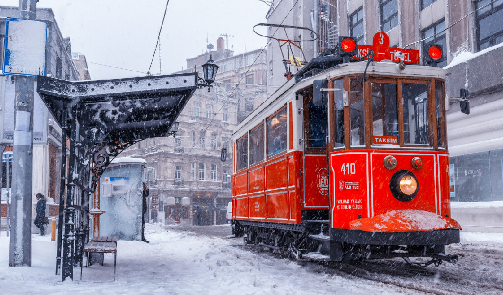 istanbul, istiklal, taksim tünel tramvayı